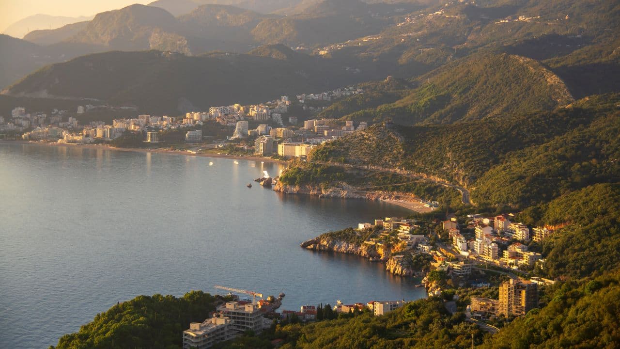 Kelionės į Juodkalniją: Budva ar Bečičiai – kurį kurortą rinktis?